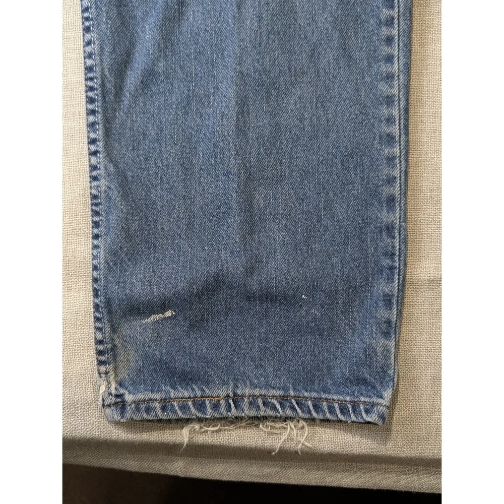 Levis 550 Relaxed Fit Jeans Mens 34x32 Medium Wash Blue Tapered Leg Paint Stains - Picture 8 of 15